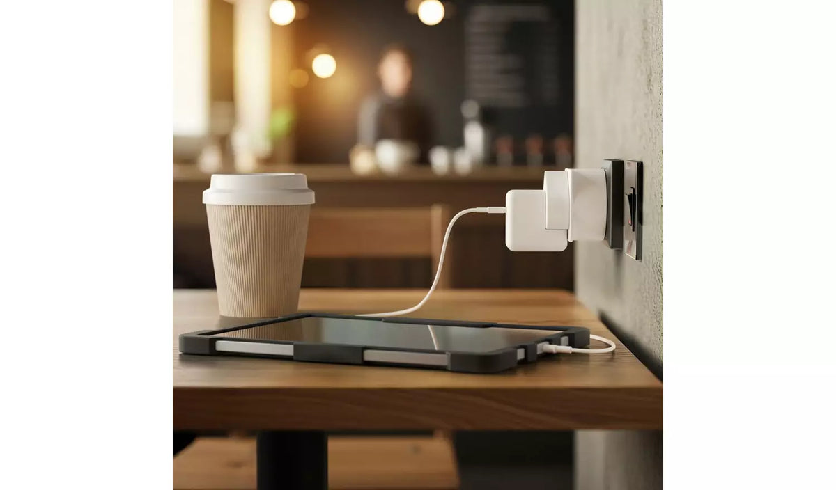 Masterplug UK to Europe Travel Adaptor - 3 Pack